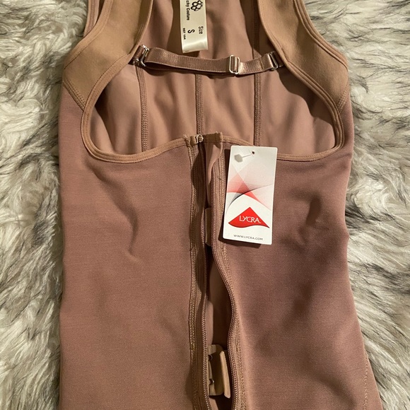 Post-Partum Girdle - Picture 3 of 7